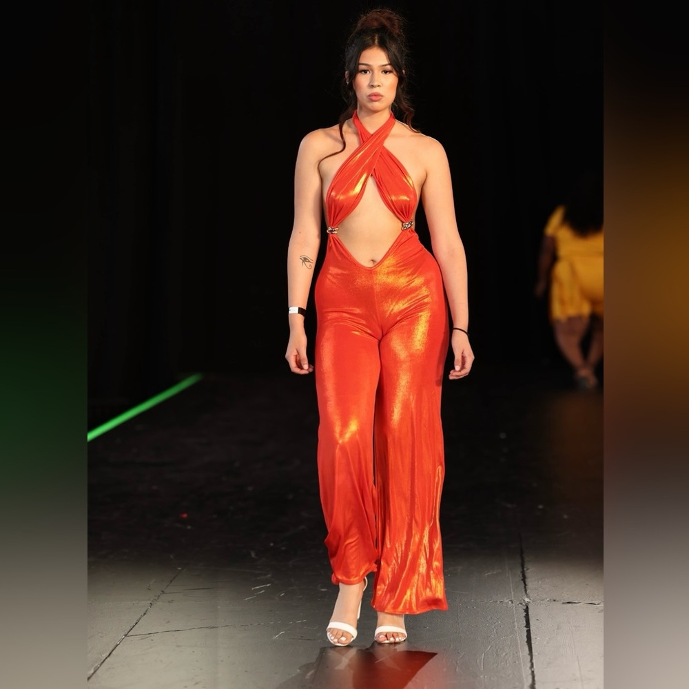 Elastic Fashion